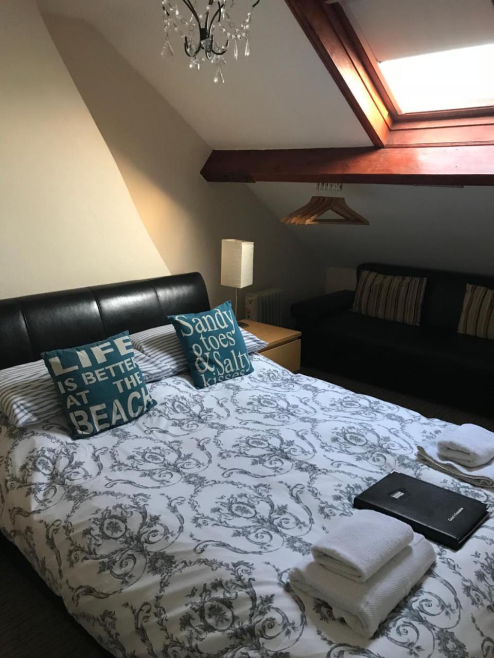 Wentworth Guesthouseウィットビー エクステリア 写真